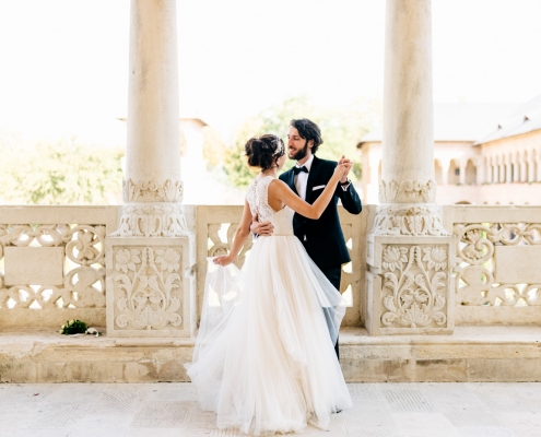 Sedinta foto de nunta la Palatul Mogosoaia