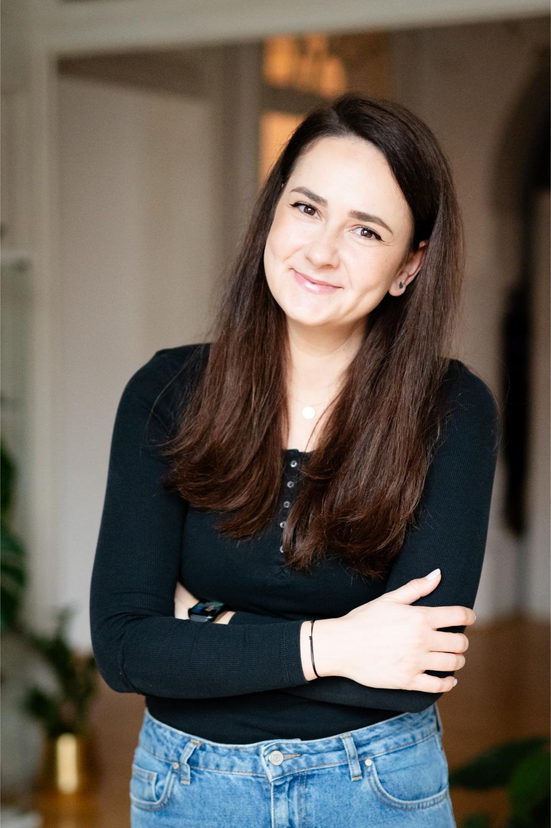 ZII_3427 Sedinta foto de portret lifestyle | Ședință foto business | Ședință foto de portret | Professional Headshots & Lifestyle Brand Session | Social media profile picture | Personal branding photo shooting ☎️ 0745 036 445