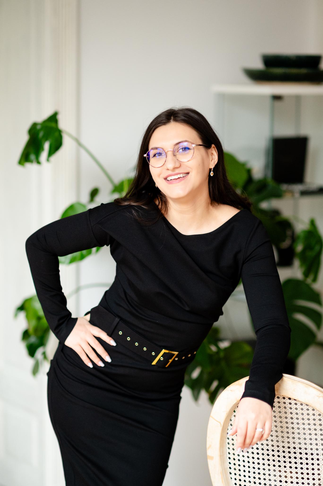 Ședință foto business | Ședință foto de portret | Professional Headshots & Lifestyle Brand Session | Social media profile picture | Personal branding photo shooting ☎️ 0745 036 445