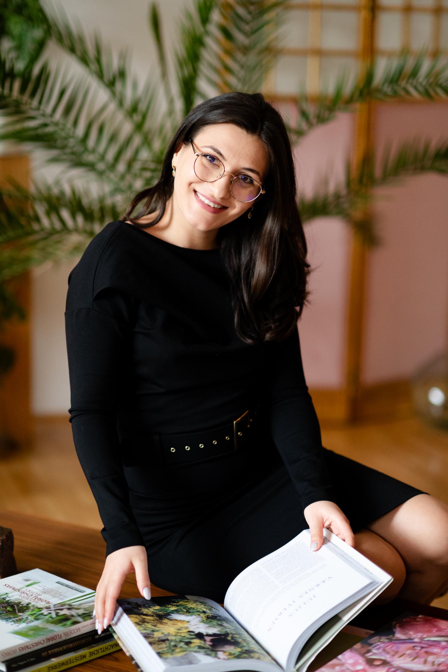 Ședință foto business | Ședință foto de portret | Professional Headshots & Lifestyle Brand Session | Social media profile picture | Personal branding photo shooting ☎️ 0745 036 445