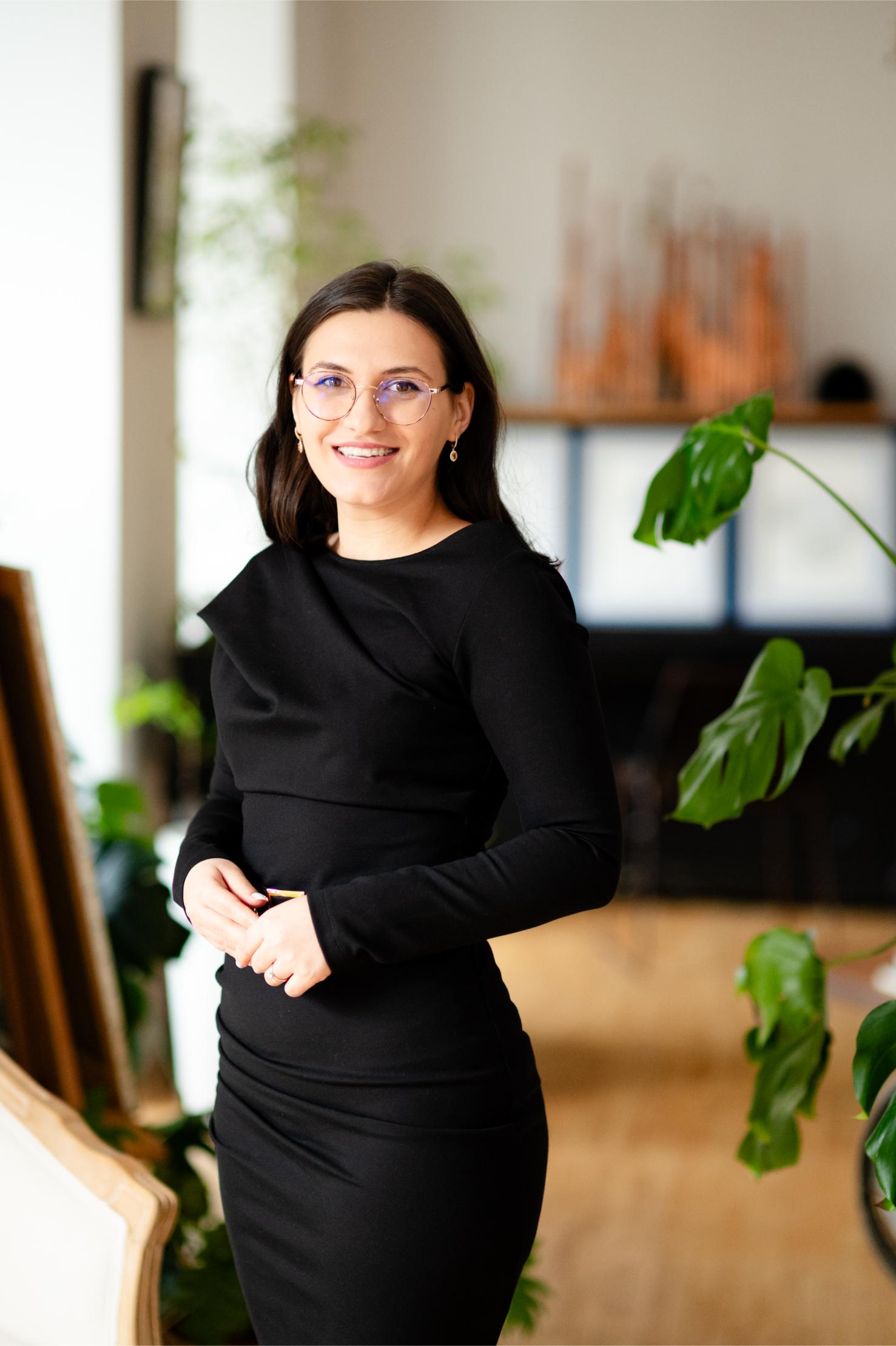 Ședință foto business | Ședință foto de portret | Professional Headshots & Lifestyle Brand Session | Social media profile picture | Personal branding photo shooting ☎️ 0745 036 445
