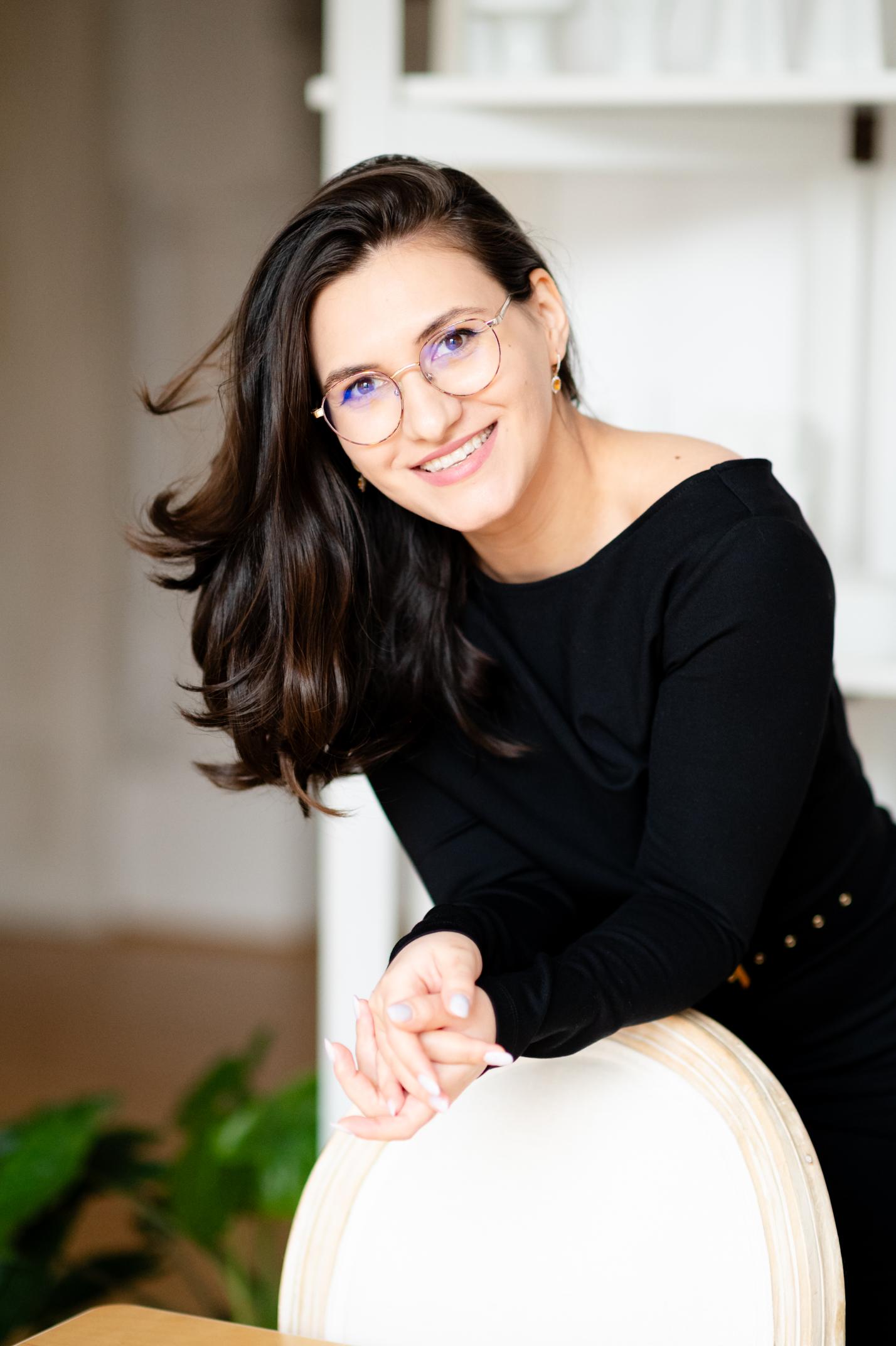 Ședință foto business | Ședință foto de portret | Professional Headshots & Lifestyle Brand Session | Social media profile picture | Personal branding photo shooting ☎️ 0745 036 445